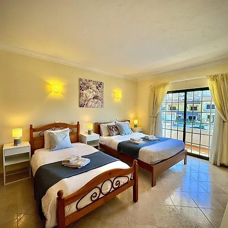 Summer 1 With Pool By Homing ヴィラ アルブフェイラ